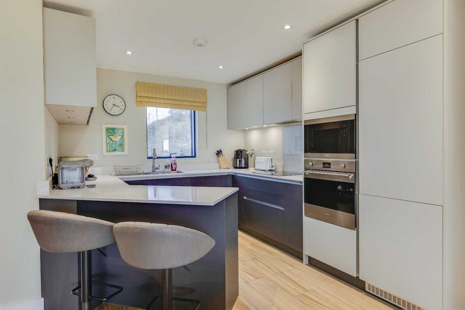 Apartment 6, Horizon, Slon Lane, Ogmore By Sea, Vale of Glamorgan, CF32 0PN